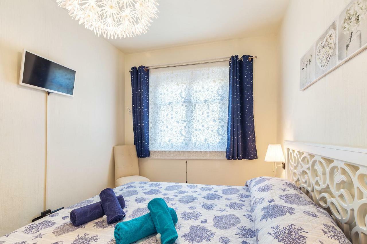 סנטה מריה נברזה Casa Vacanze Pedras מראה חיצוני תמונה