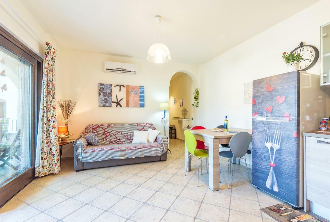 סנטה מריה נברזה Casa Vacanze Pedras מראה חיצוני תמונה